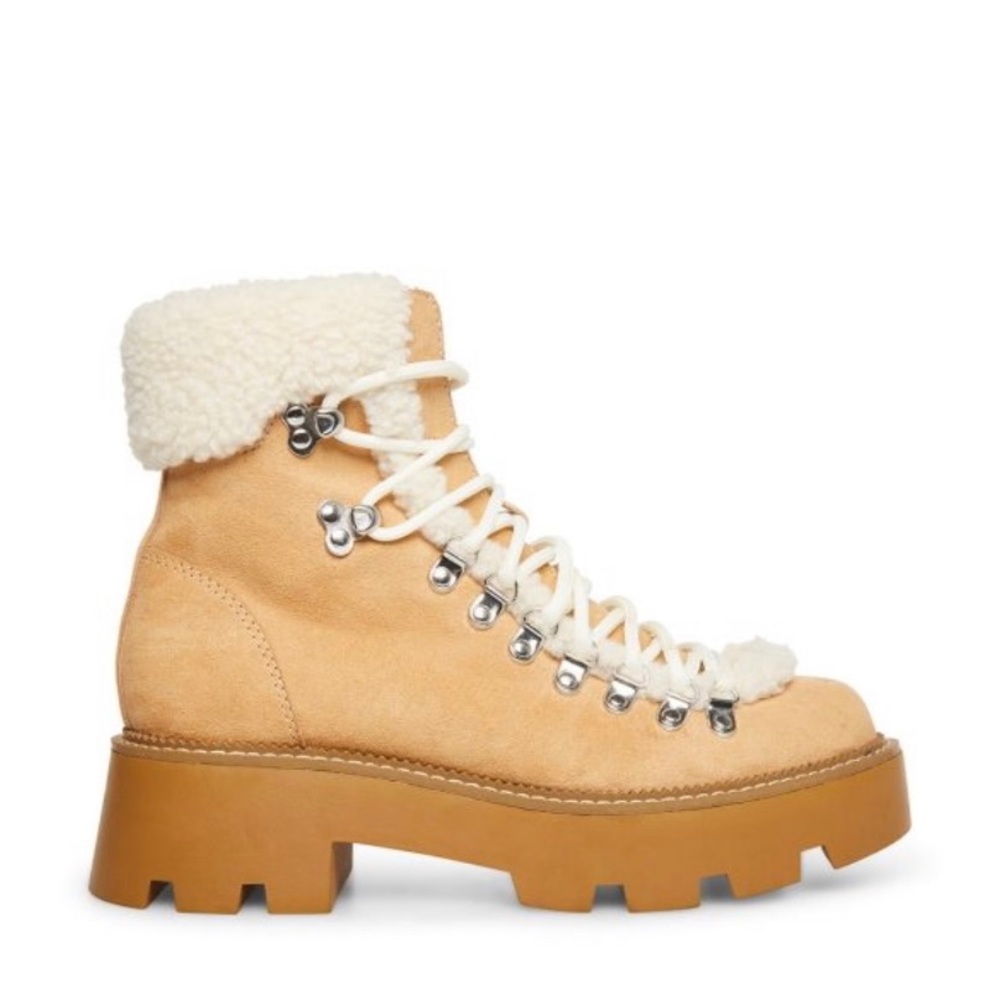🌿 Steve Madden Cyclone Boots